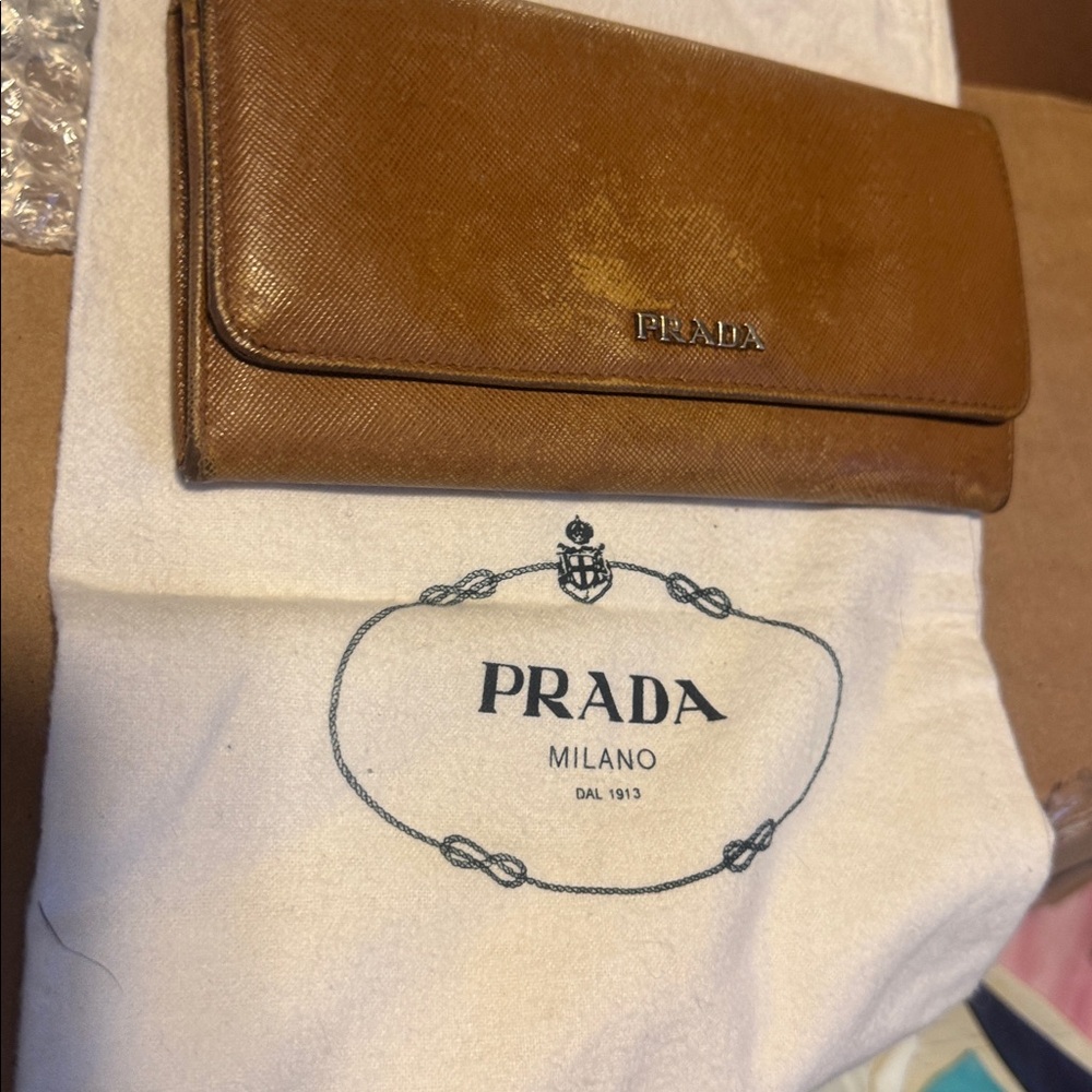 Prada Tan Leather wallet - Picture 11 of 11